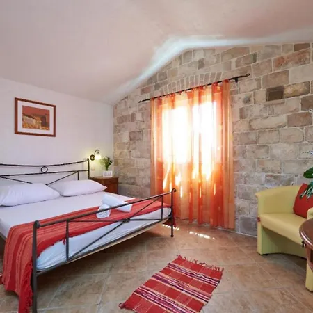 Guest house Krknjasi Veliki Drvenik